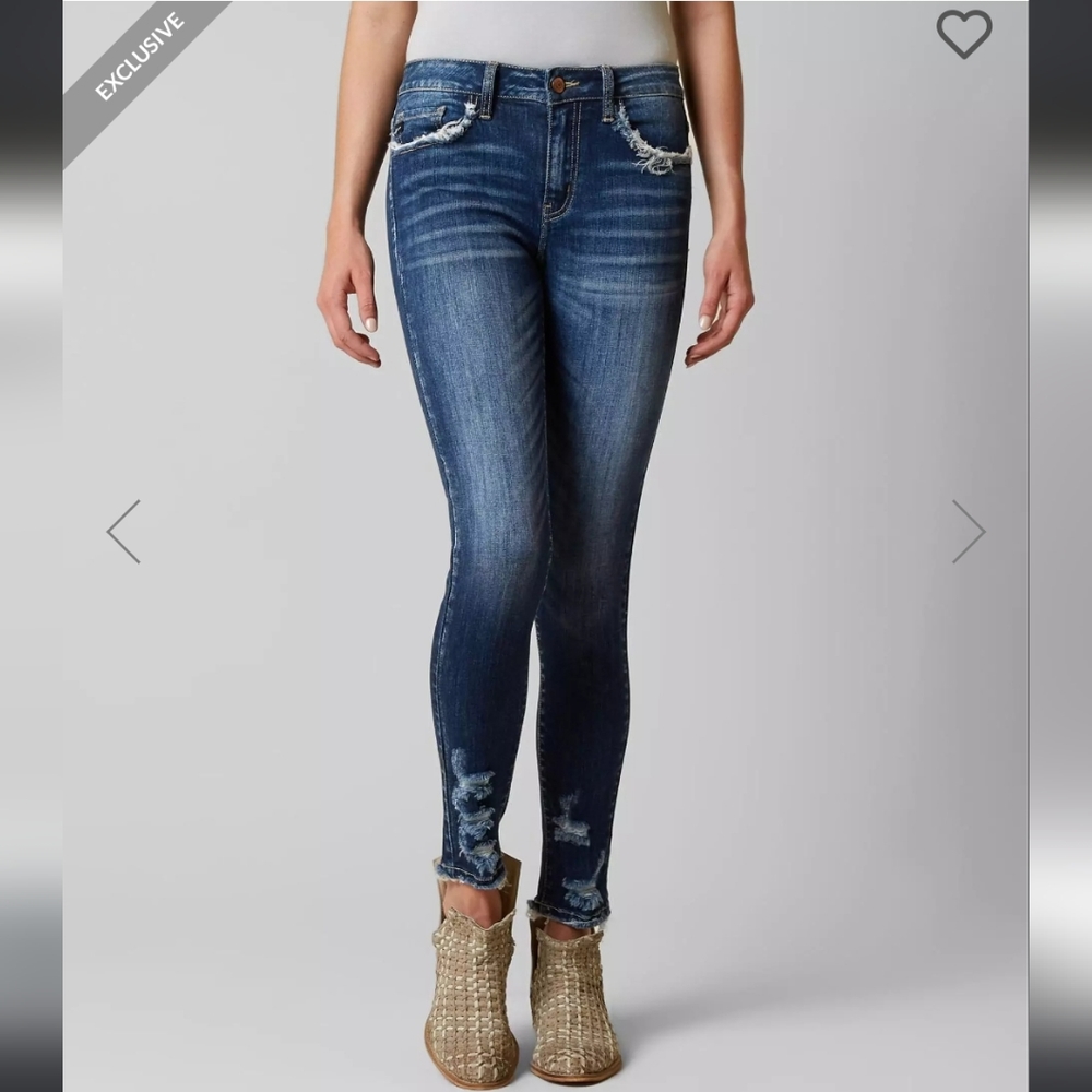 KanCan Mid-Rise Ankle Skinny Stretch Jean Size 25